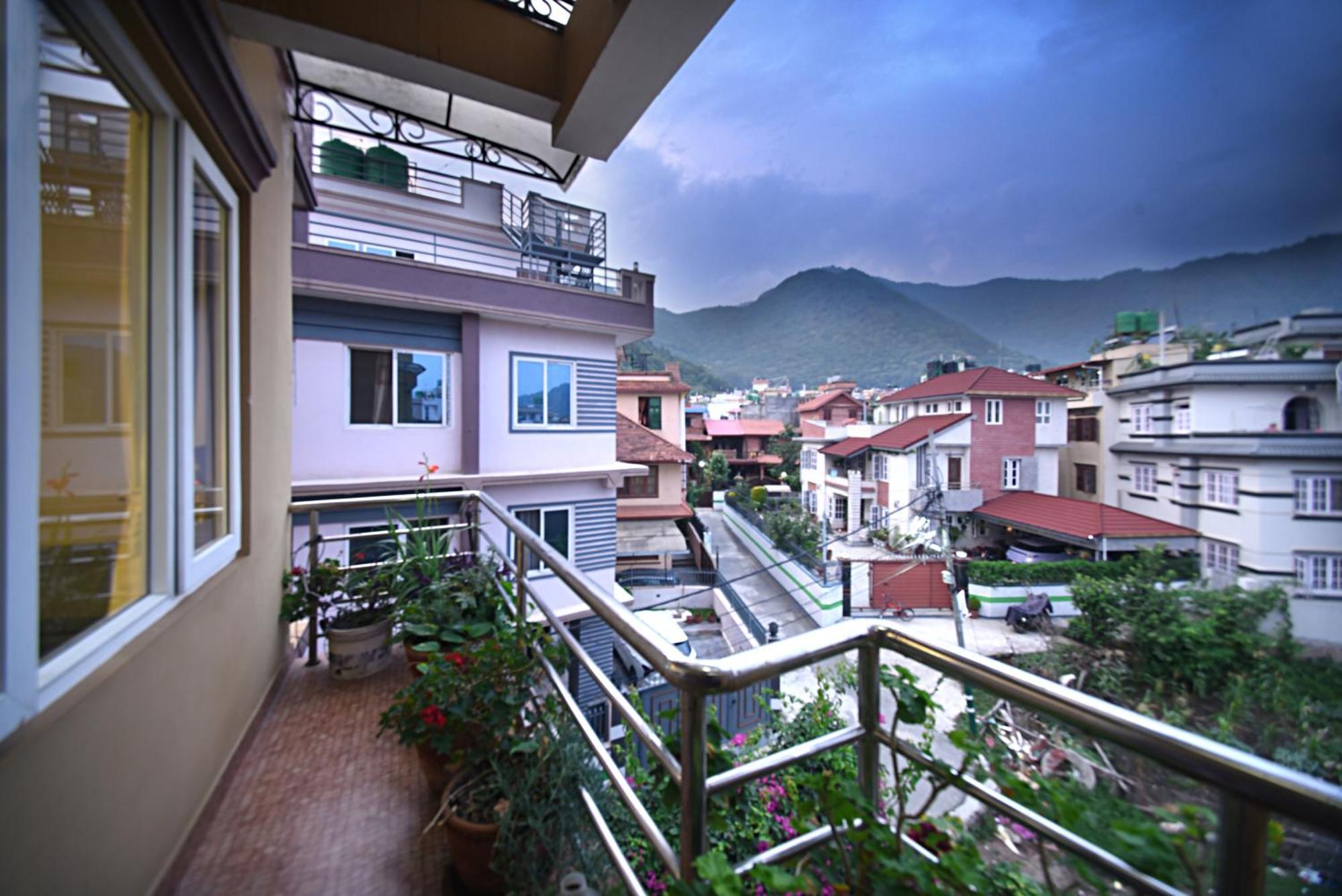 Mums Homestay & Studio Apartments Kathmandu Exterior photo